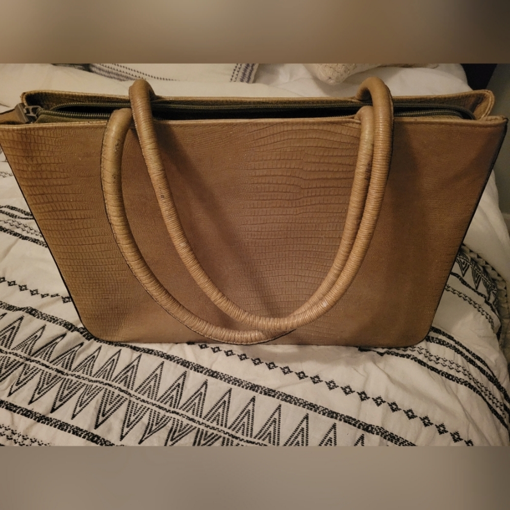 Franklin covey green snake skin laptop work bag.